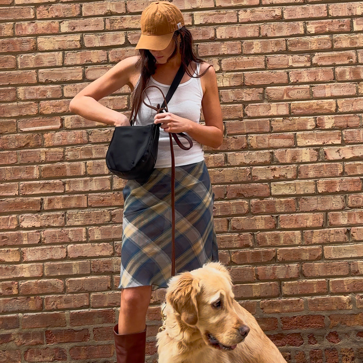 girl wearing STATE Bags Luna Mini Black 